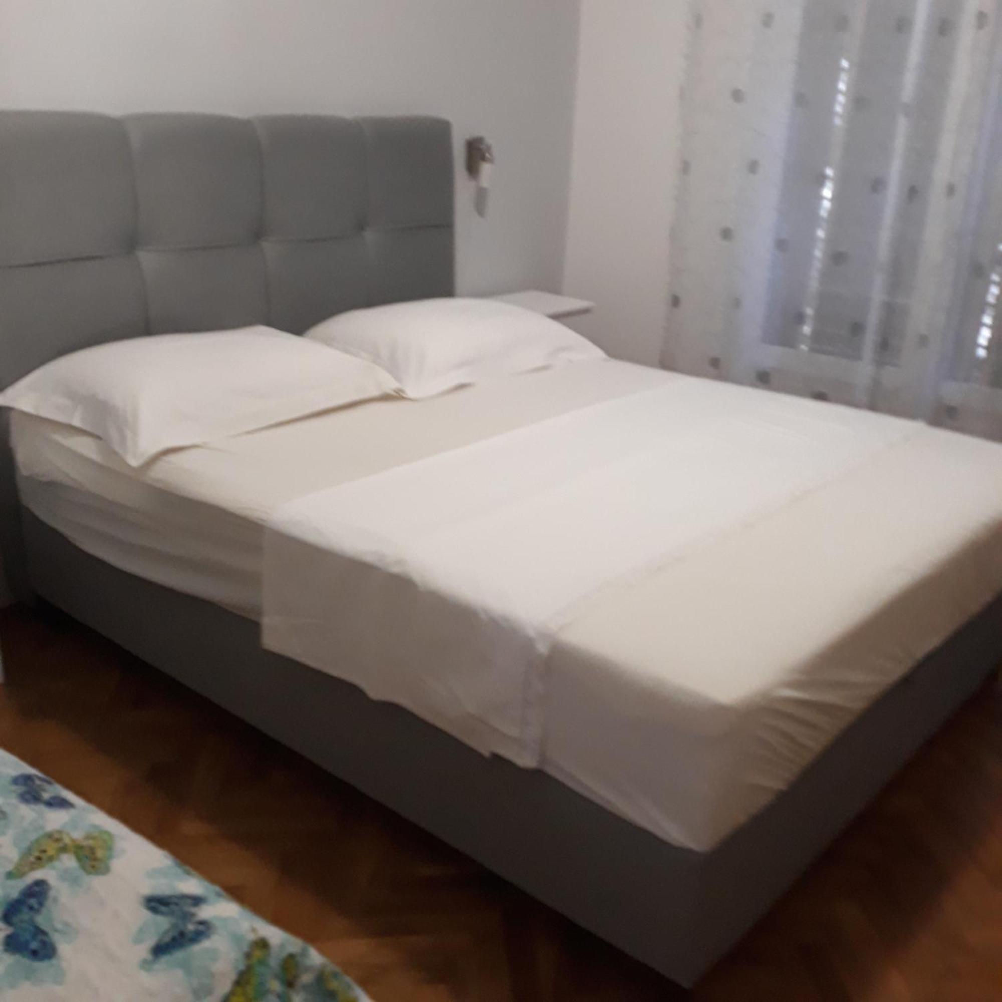 Apartments Goic Jelsa Szoba fotó